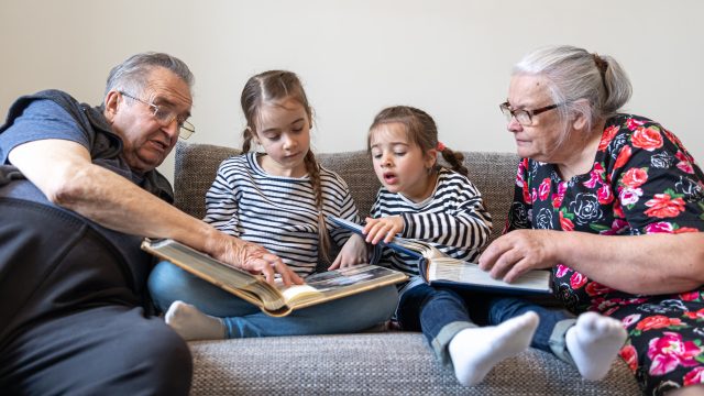 Régimen de visitas de abuelos en Cataluña: procedimiento y jurisprudencia 2026